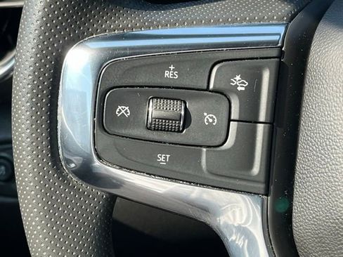 Used 2025 Chevrolet Blazer LT image 35