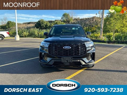 Certified 2025 Ford Explorer ST-Line w/ ST-Line Street Pack AWD/4WD image 3