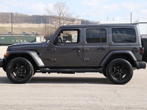 Used 2021 Jeep Wrangler Unlimited Sahara image 5
