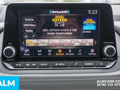 Used 2025 Nissan Rogue SV FWD image 37
