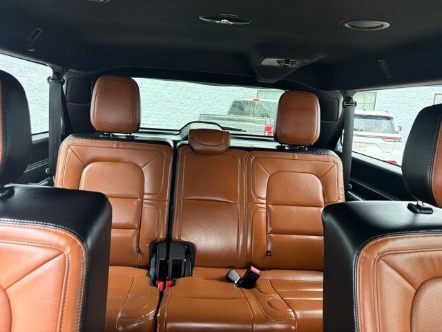 Used 2020 Lincoln Navigator L Reserve w/ Equipment Group 208A Reserve AWD/4WD image 35