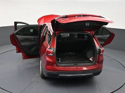 Used 2023 Chevrolet Equinox LT FWD image 32