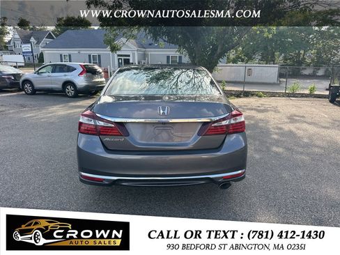 Used 2017 Honda Accord LX image 6