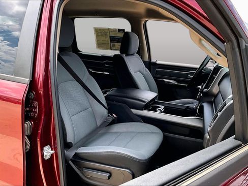 Used 2019 RAM 1500 Big Horn RWD image 9