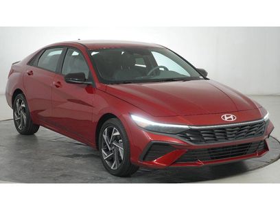 New 2025 Hyundai Elantra SEL