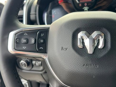 Used 2025 RAM 2500 Laramie AWD/4WD image 19