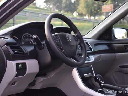 Used 2014 Honda Accord EX image 18