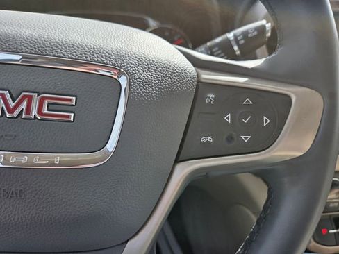 Used 2023 GMC Acadia Denali AWD/4WD image 23