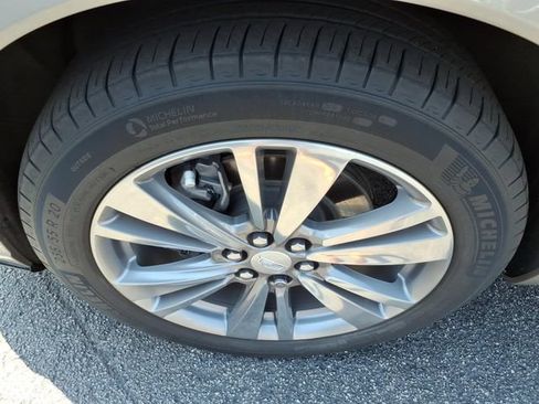 Certified 2022 Cadillac XT6 Premium Luxury w/ Technology Package AWD/4WD image 12