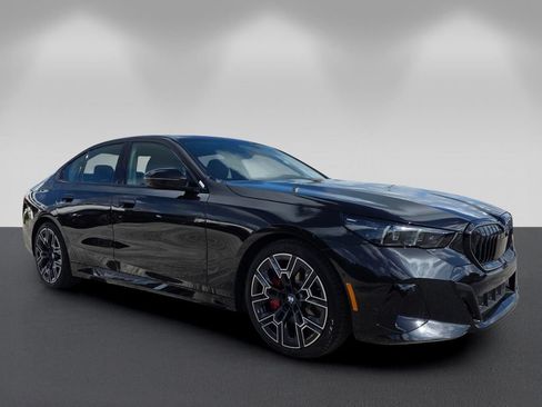 New 2027 BMW 540i xDrive w/ M Sport Package AWD/4WD image 1