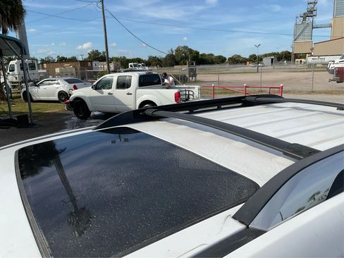 Used 2010 GMC Terrain SLT w/ Cargo Package image 11