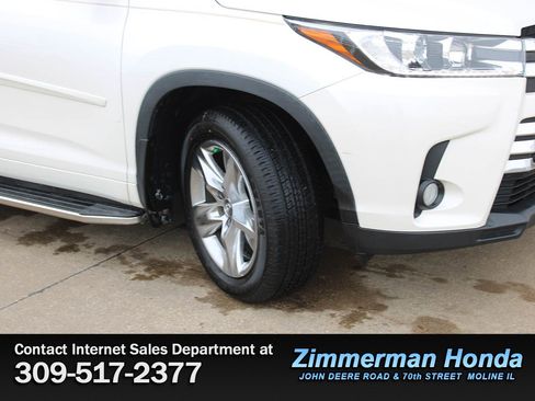 Used 2018 Toyota Highlander Limited image 22