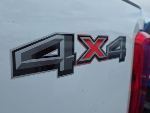 Used 2026 Ford F250 XLT image 4