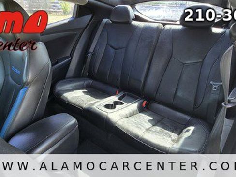 Used 2014 Hyundai Veloster Turbo image 24