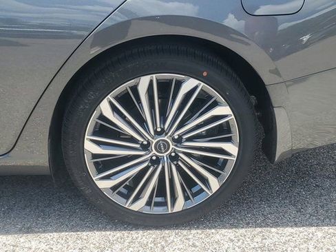 New 2025 Nissan Altima 2.5 SL image 3