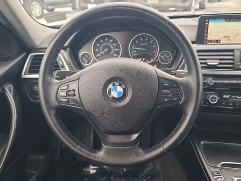 Used 2018 BMW 320i xDrive Sedan image 22