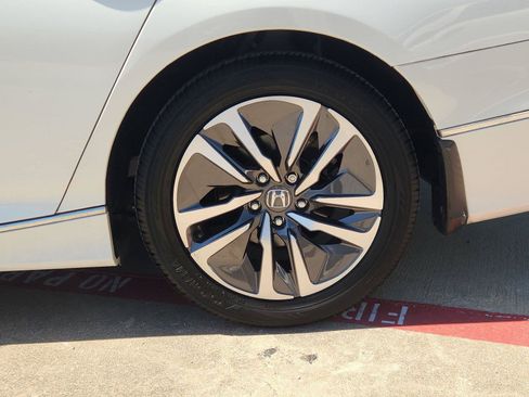 Used 2019 Honda Accord EX-L image 32