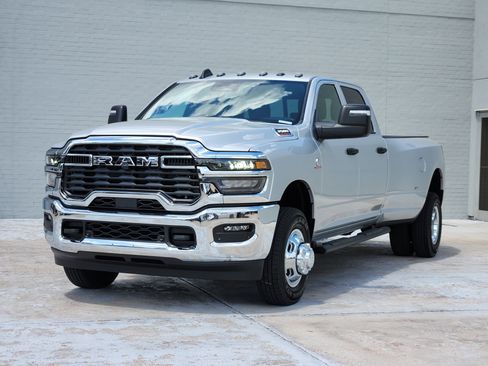 New 2026 RAM 3500 Tradesman AWD/4WD image 2