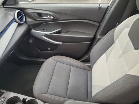 Certified 2024 Chevrolet Trax LS image 32
