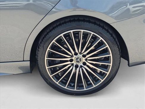 New 2025 Mercedes-Benz C 300 Sedan image 9