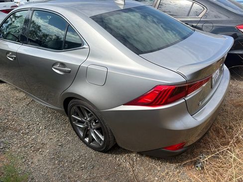Used 2017 Lexus IS 200t F Sport w/ F Sport Package RWD image 4
