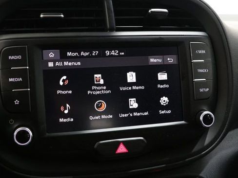 Used 2025 Kia Soul LX FWD image 25