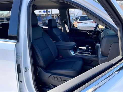 Used 2025 GMC Sierra 1500 SLT w/ SLT Premium Package image 8