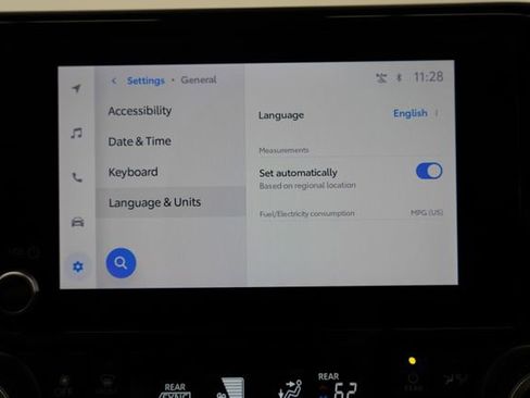 Used 2024 Toyota Highlander LE AWD/4WD image 40