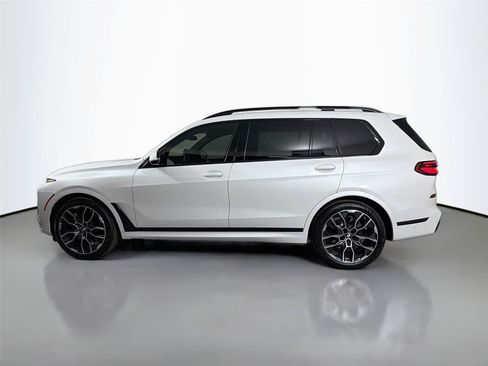 New 2027 BMW X7 xDrive40i w/ M Sport Package AWD/4WD image 16