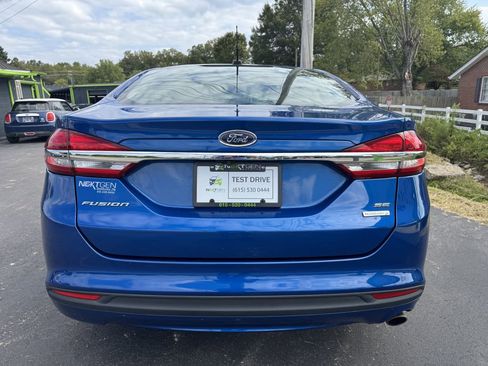 Used 2018 Ford Fusion SE image 5