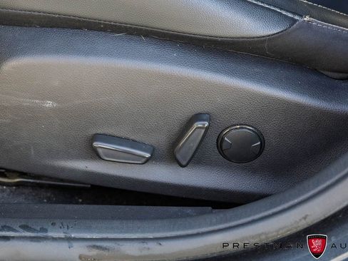 Used 2018 Ford Focus Titanium image 24