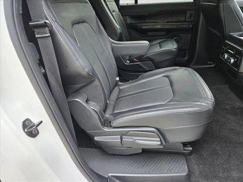 Used 2021 Ford Expedition Max Limited image 19