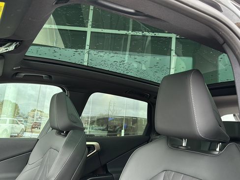 Certified 2025 BMW X3 xDrive30i w/ Premium Package image 25