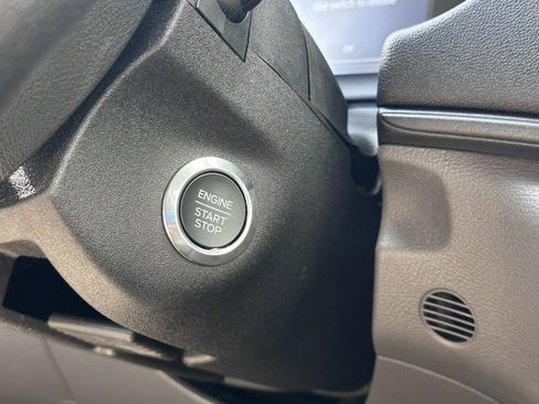 New 2026 Ford Transit 250 148 Medium Roof Extended AWD w/ Load Area Protection Package image 30