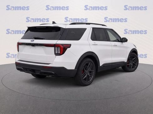 Used 2025 Ford Explorer ST-Line w/ Premium Package RWD image 3