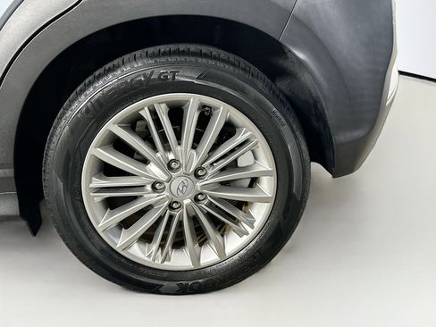 Used 2021 Hyundai Kona SEL Plus image 11