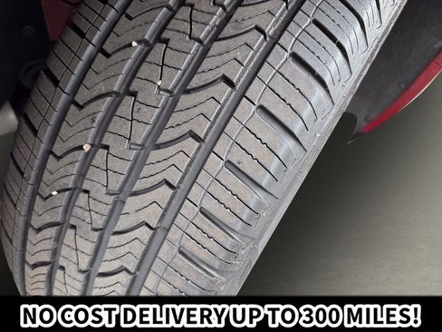 Used 2021 GMC Acadia Denali w/ Denali Technology Package AWD/4WD image 29