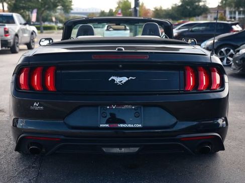 Used 2018 Ford Mustang Premium RWD image 12