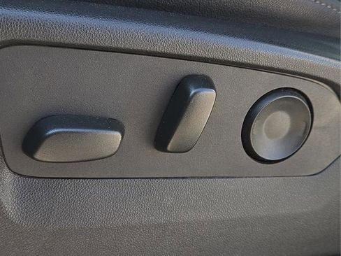 Used 2024 Chevrolet Tahoe LT image 23