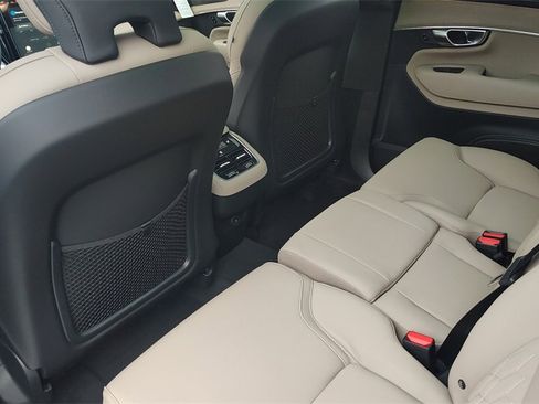 New 2026 Volvo XC90 B6 Plus image 29