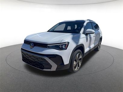 New 2025 Volkswagen Taos SE