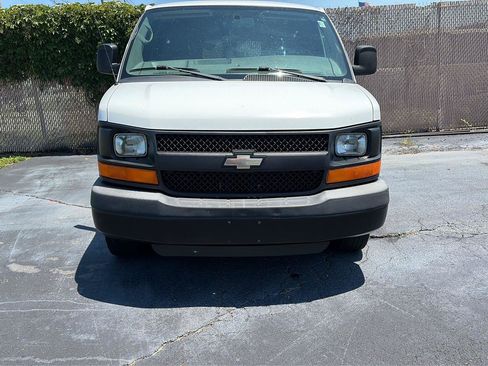 Used 2013 Chevrolet Express 2500 w/ Cold Climate Package RWD image 8