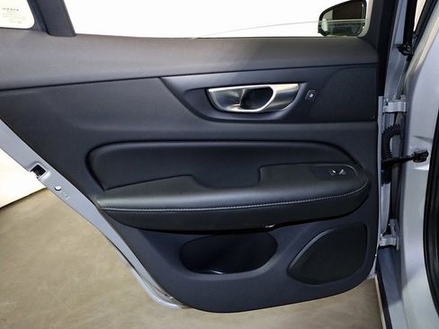 Used 2024 Volvo S60 B5 Core image 27