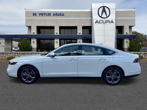 Used 2023 Honda Accord EX image 8