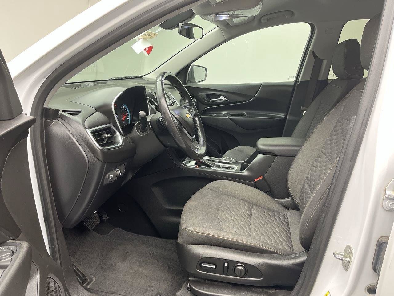 Used 2018 Chevrolet Equinox LT AWD/4WD image 3