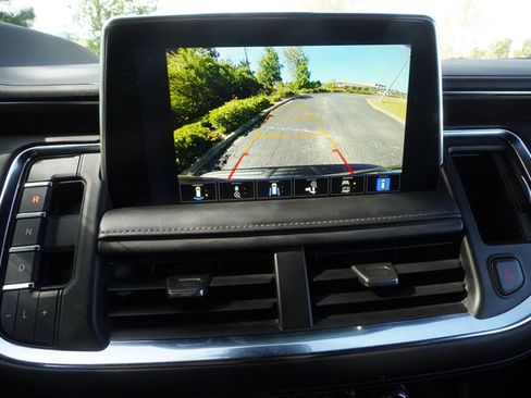 Used 2024 Chevrolet Tahoe High Country AWD/4WD image 23