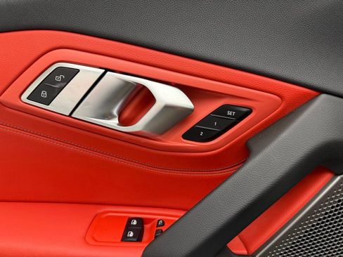 Used 2022 BMW Z4 M40i w/ Premium Package image 19