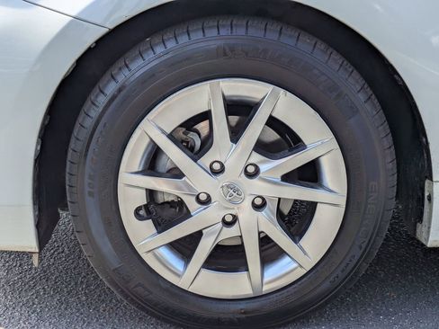 Used 2015 Toyota Prius V Three image 12