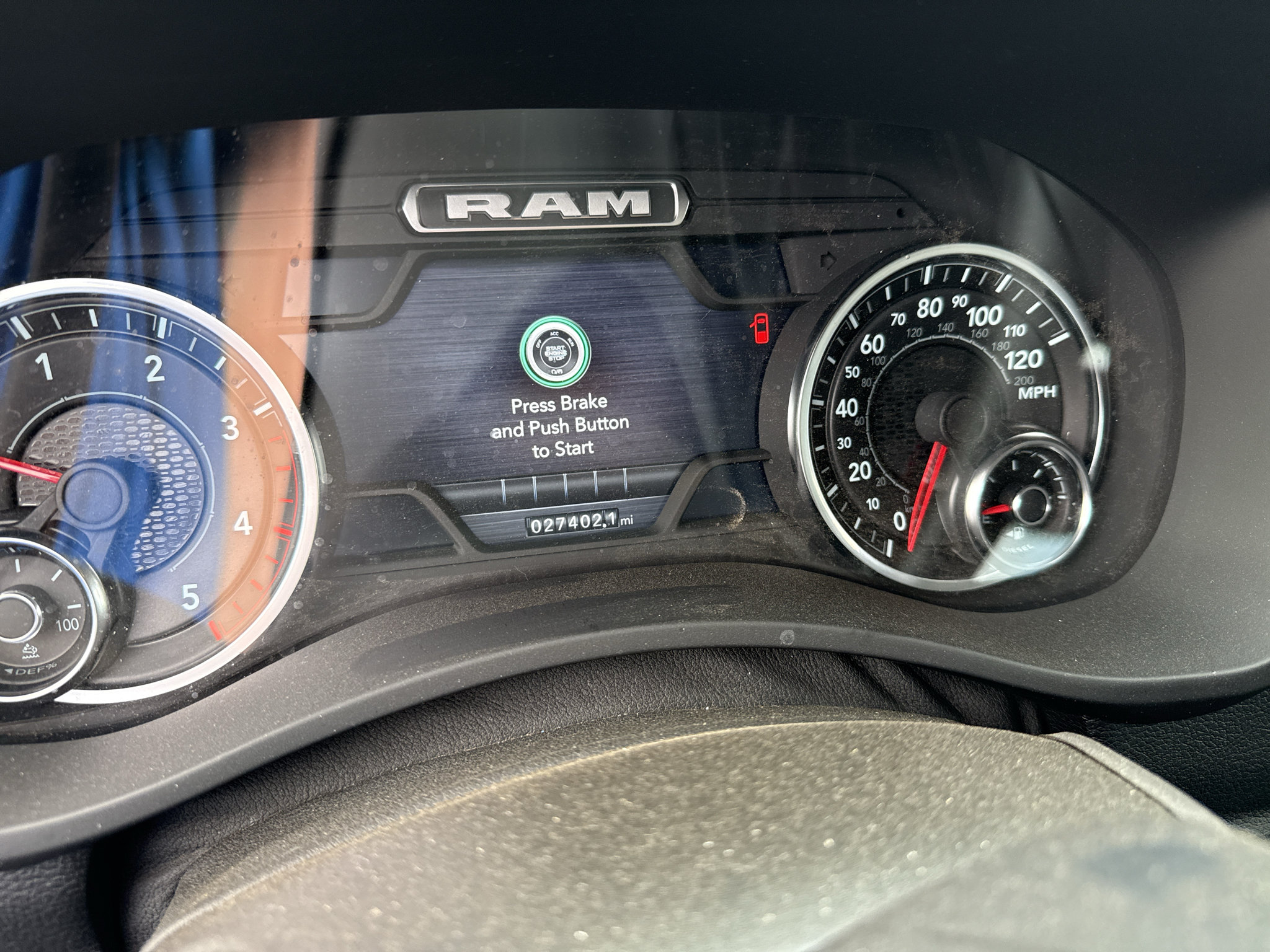 Used 2024 RAM 3500 Laramie AWD/4WD image 7