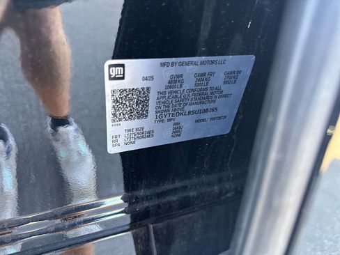 Used 2025 Cadillac Escalade IQ Luxury 2 w/ LPO, Premium Carpet Package AWD/4WD image 39